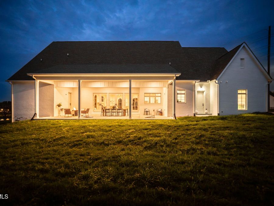 Property Image 100