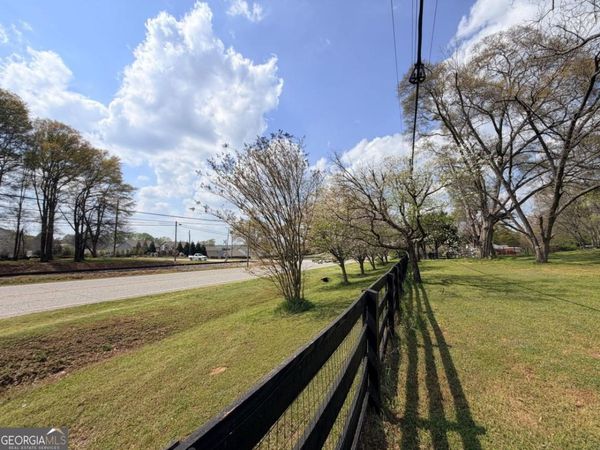 662 Old Gainesville Hwy, Pendergrass, GA 30567