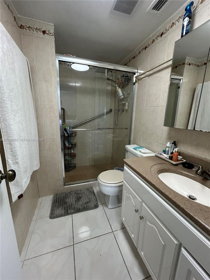 7441 Wayne Ave , Unit 7J, Miami Beach, FL 33141 Photo