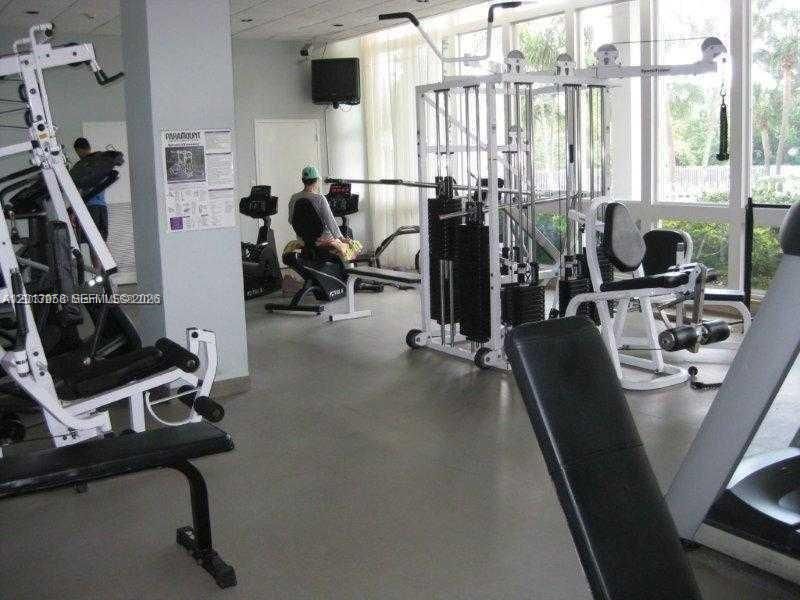 7441 Wayne Ave , Unit 7J, Miami Beach, FL 33141 Photo