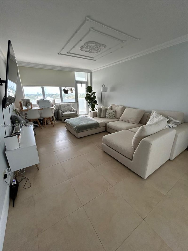 7441 Wayne Ave , Unit 7J, Miami Beach, FL 33141 Photo