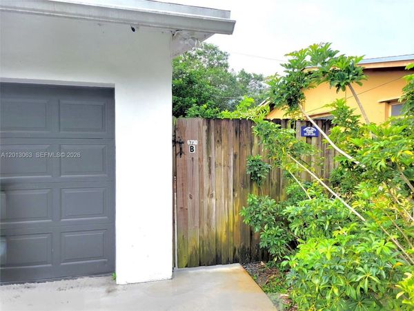 6730 Charleston St , Unit B-2, Hollywood, FL 33024