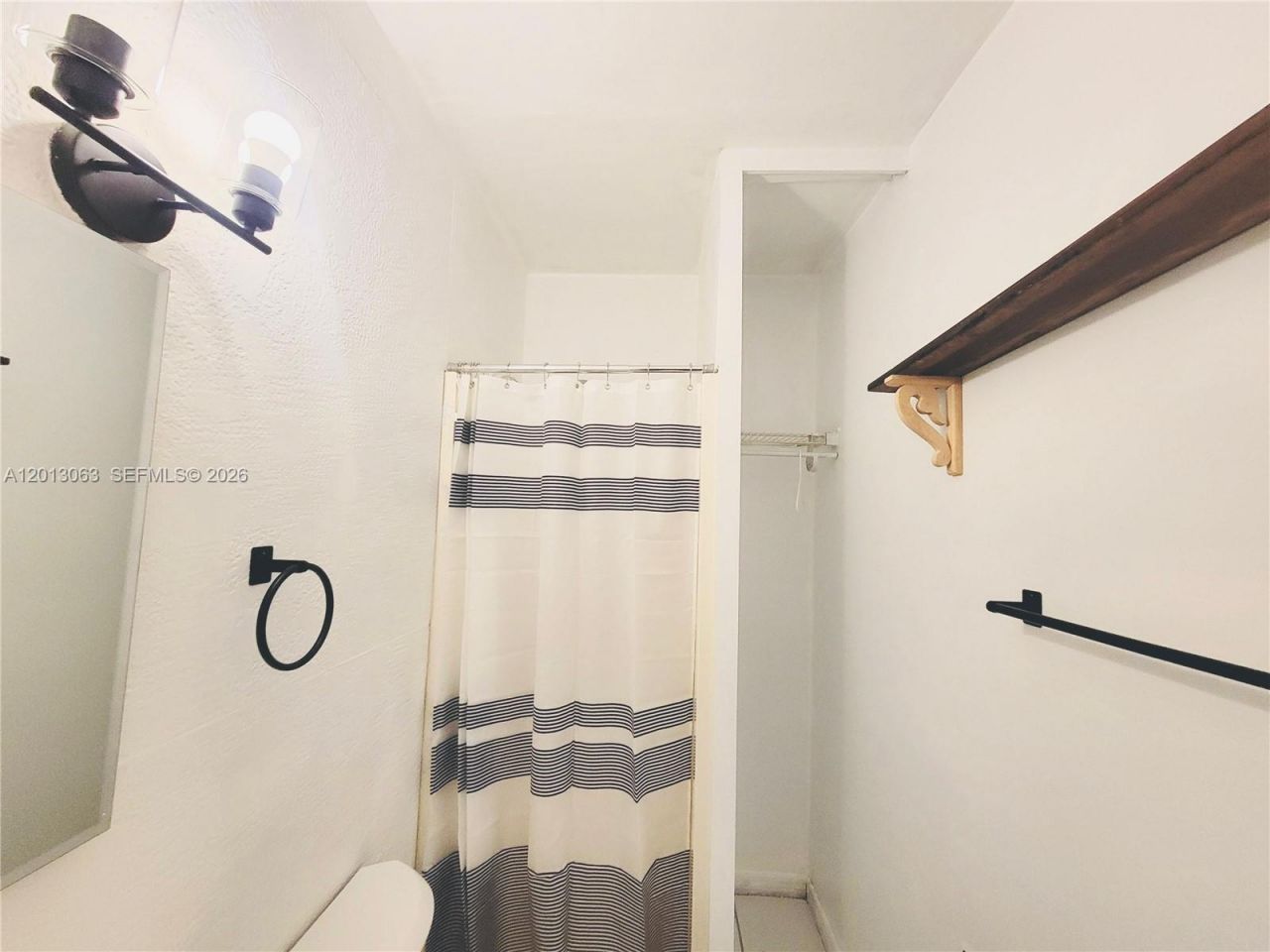 6730 Charleston St , Unit B-2, Hollywood, FL 33024 Photo