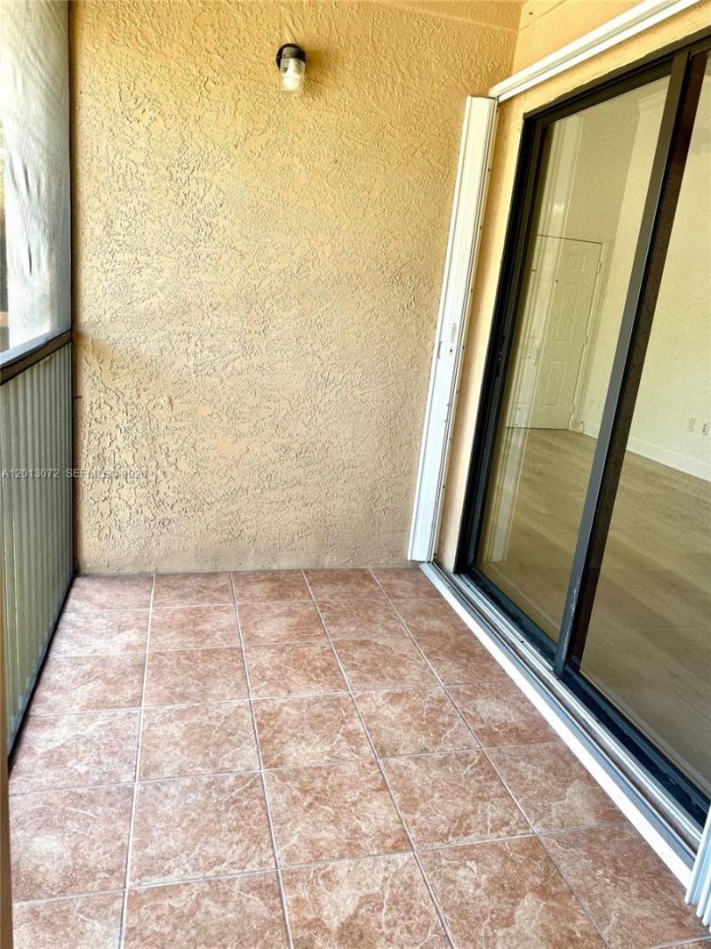 15560 SW 106th Ln, Unit 1302, Miami, FL 33196 Photo