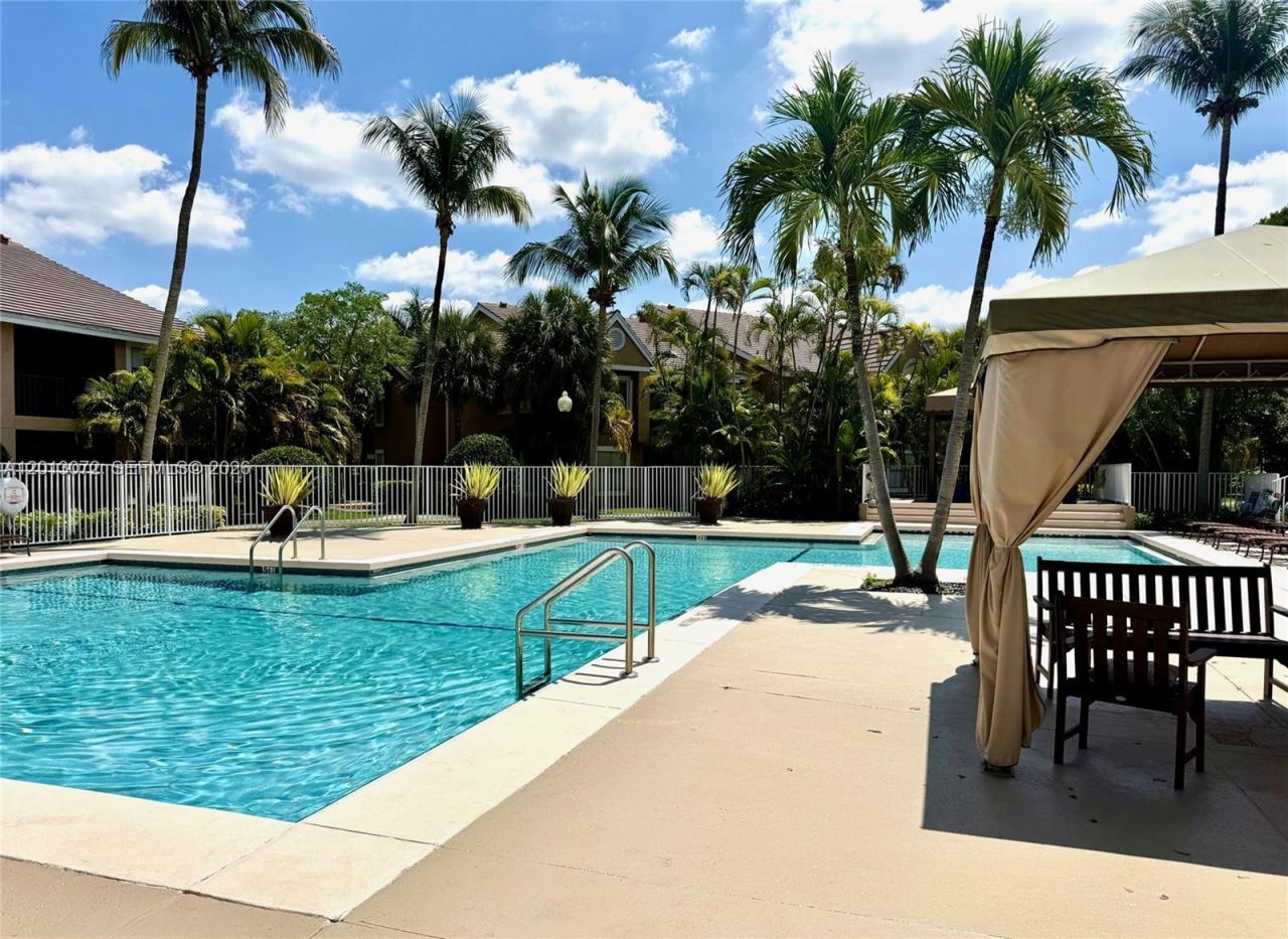 15560 SW 106th Ln, Unit 1302, Miami, FL 33196 Photo