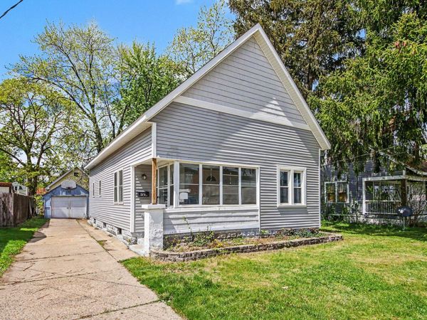 2319 Beverly Avenue SW, Wyoming, MI 49519