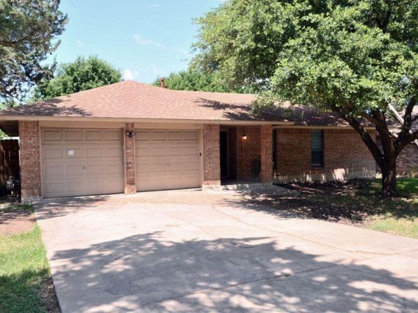 1804 Dixie LN, Round Rock, TX 78664