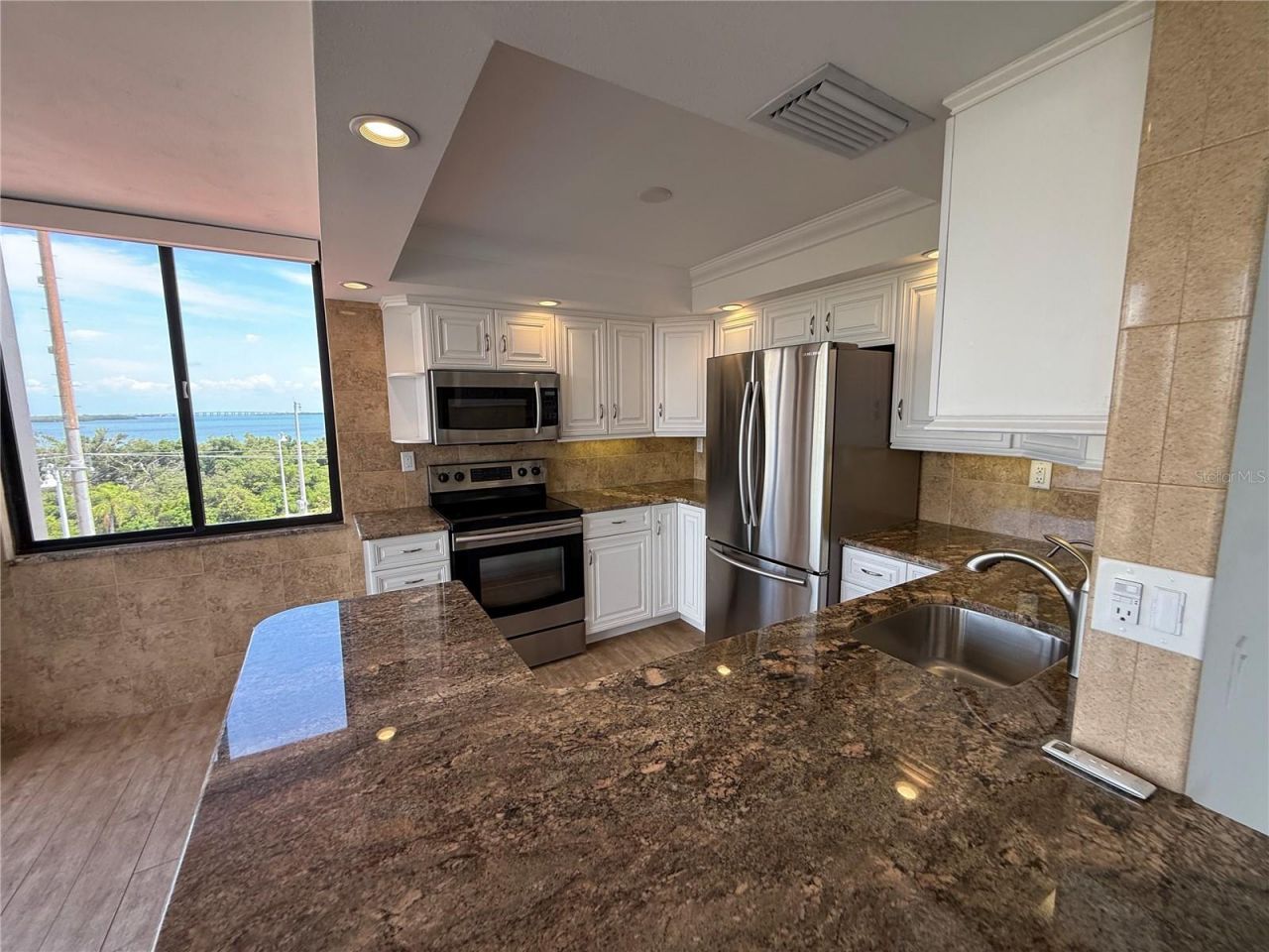 6365 Bahia Del Mar Boulevard, Unit 506, Saint Petersburg, FL 33715 Photo