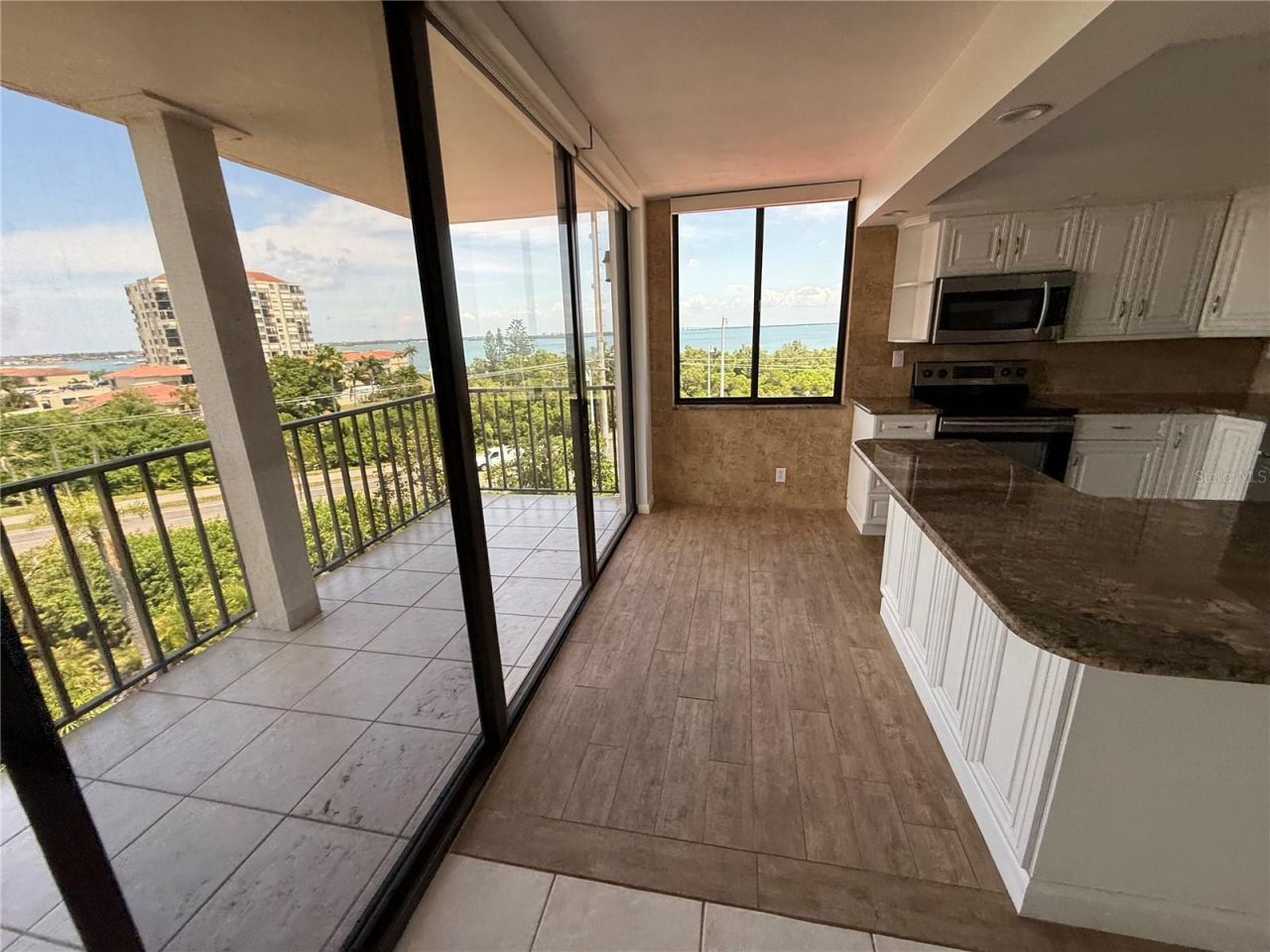 6365 Bahia Del Mar Boulevard, Unit 506, Saint Petersburg, FL 33715 Photo