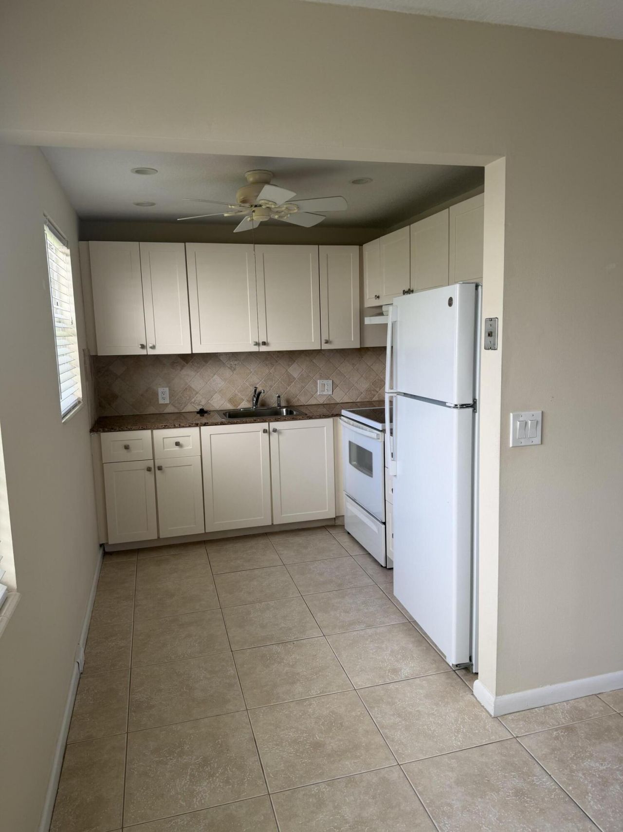 137 Fanshaw D, Boca Raton, FL 33434 Photo
