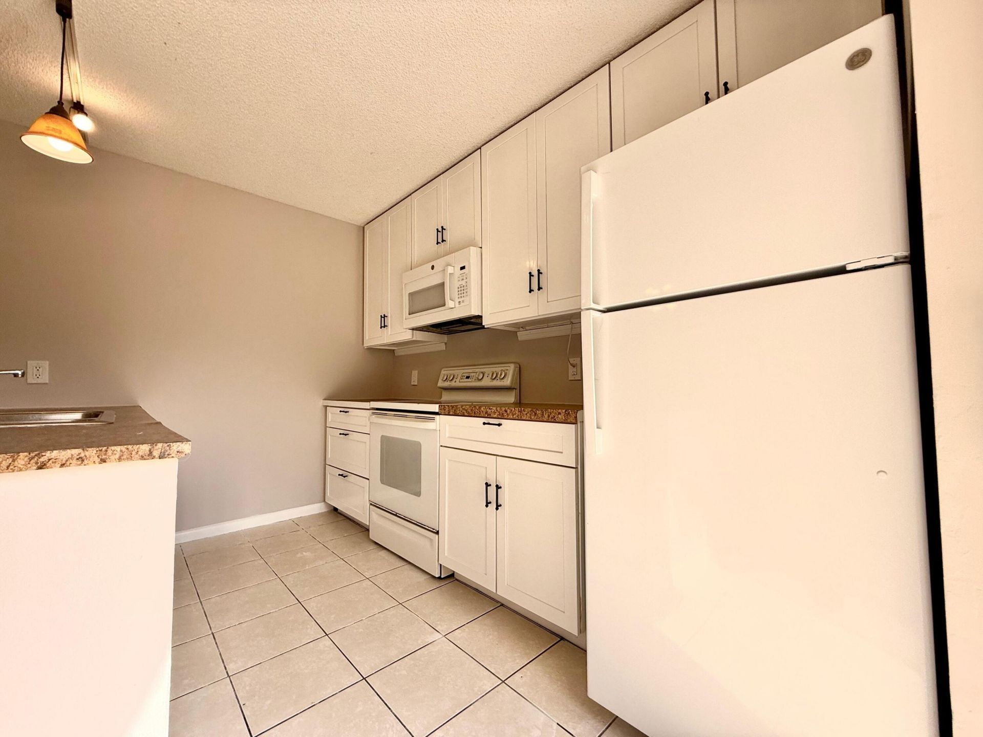 3217 32nd Way, West Palm Beach, FL 33407 Photo