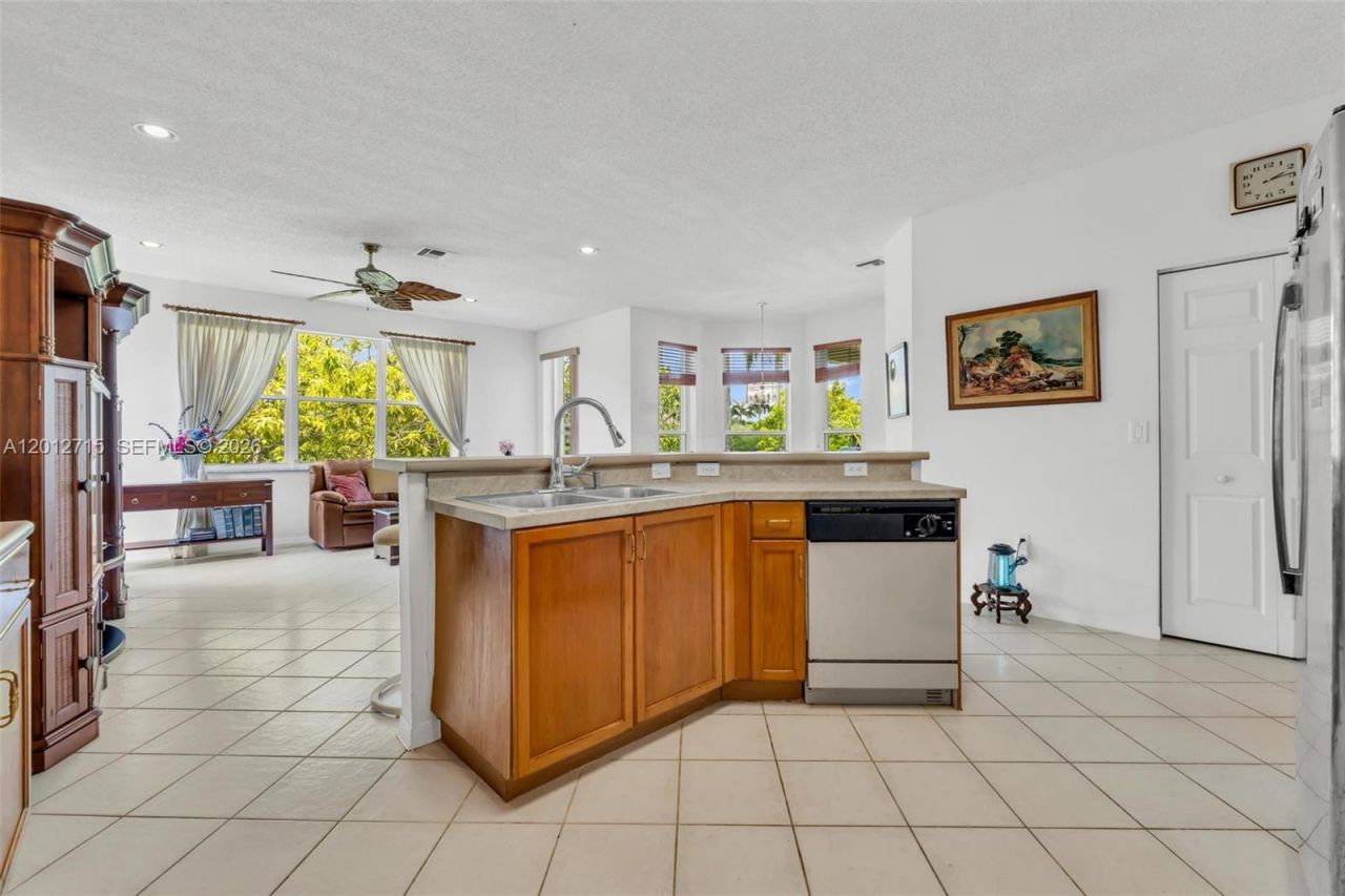 18081 SW 33rd St, Miramar, FL 33029 Photo