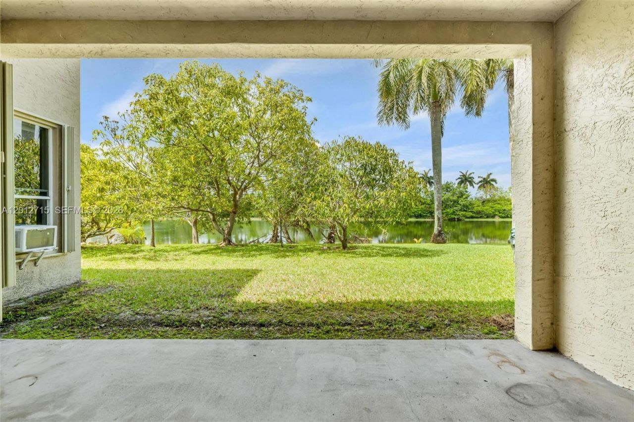 18081 SW 33rd St, Miramar, FL 33029 Photo