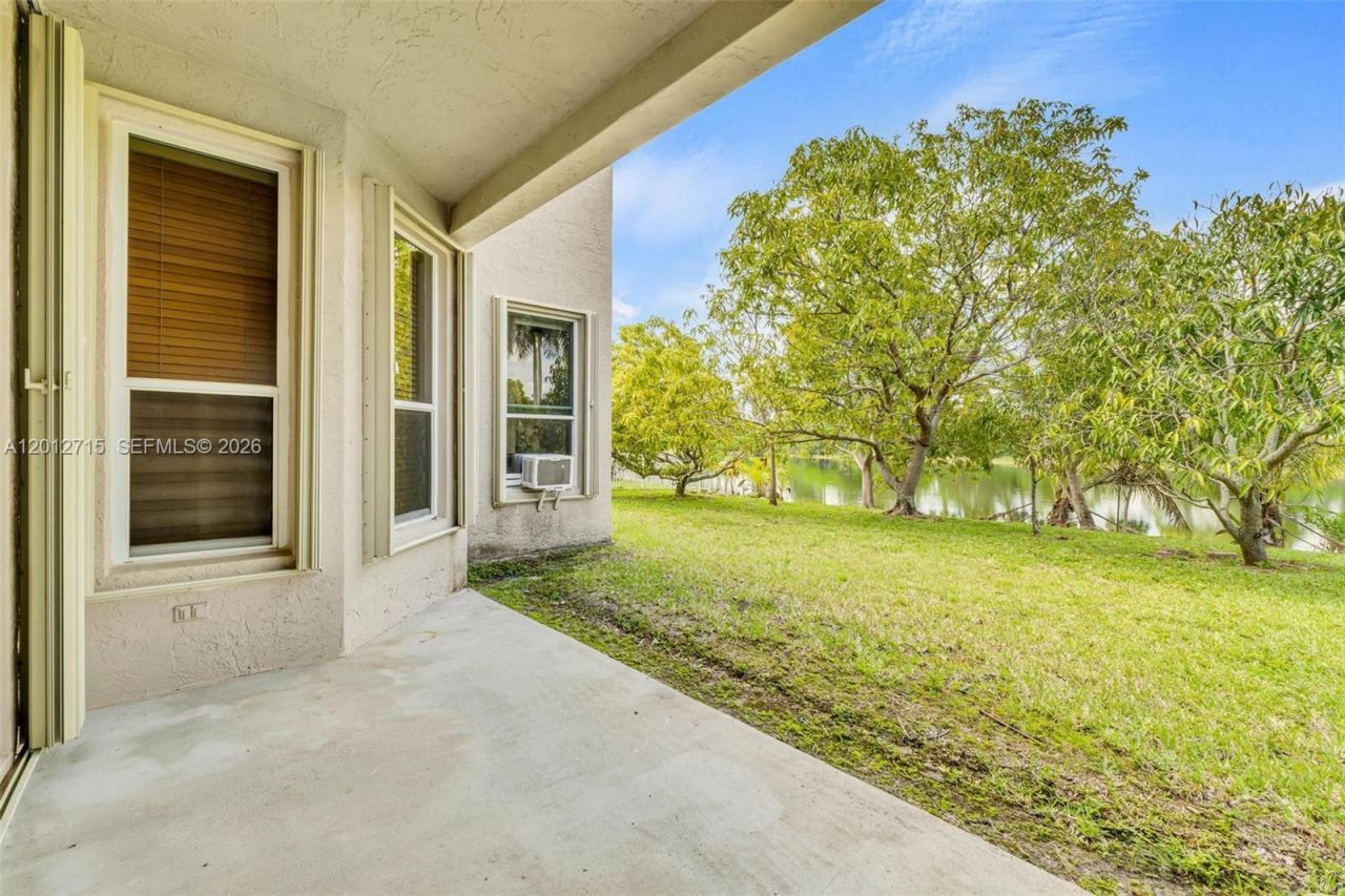 18081 SW 33rd St, Miramar, FL 33029 Photo