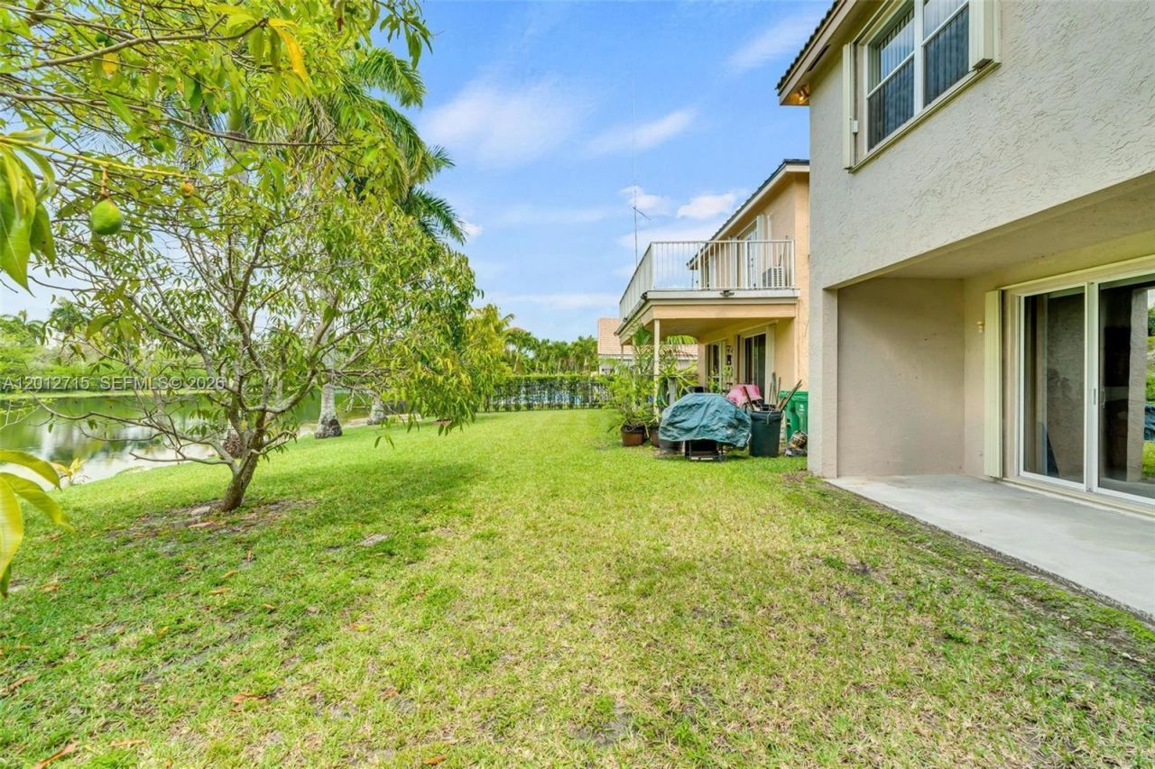 18081 SW 33rd St, Miramar, FL 33029 Photo