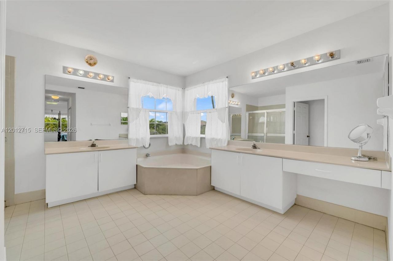 18081 SW 33rd St, Miramar, FL 33029 Photo
