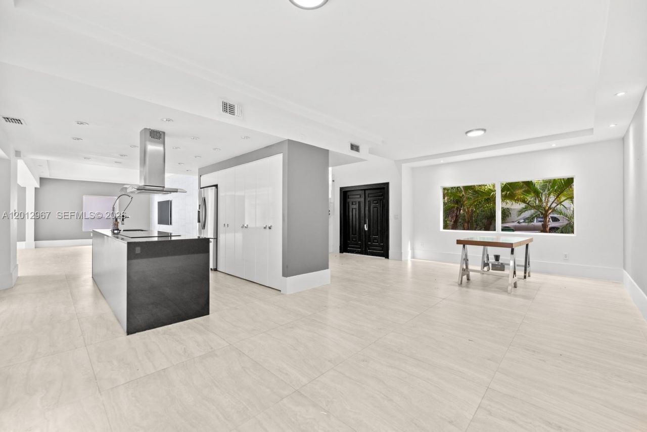 1830 Chucunantah Rd , Unit ., Miami, FL 33133 Photo