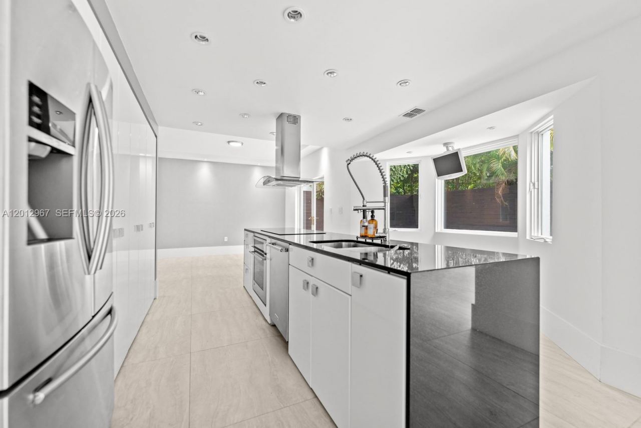 1830 Chucunantah Rd , Unit ., Miami, FL 33133 Photo