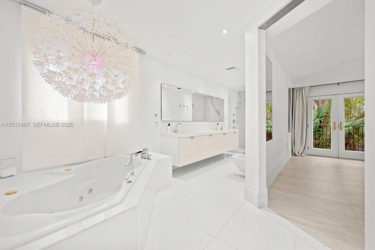 1830 Chucunantah Rd , Unit ., Miami, FL 33133 Photo