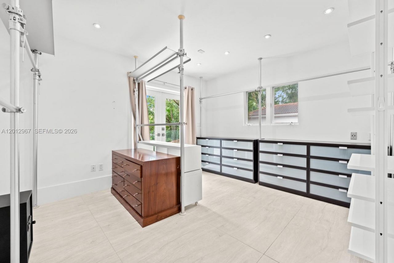 1830 Chucunantah Rd , Unit ., Miami, FL 33133 Photo