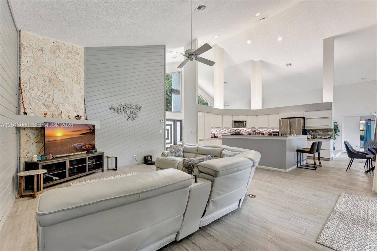 10325 NW 6th St, Coral Springs, FL 33071 Photo