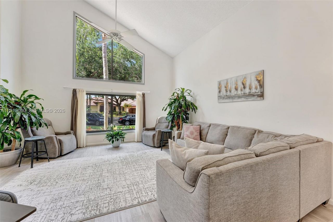 10325 NW 6th St, Coral Springs, FL 33071 Photo