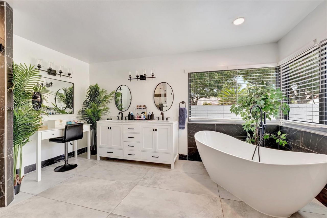 10325 NW 6th St, Coral Springs, FL 33071 Photo