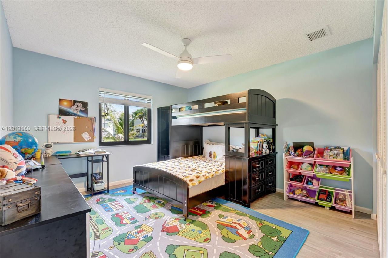 10325 NW 6th St, Coral Springs, FL 33071 Photo
