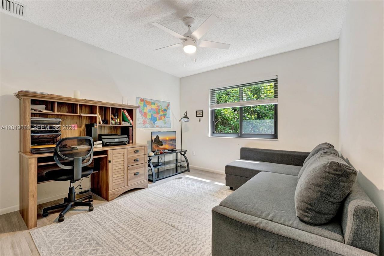 10325 NW 6th St, Coral Springs, FL 33071 Photo