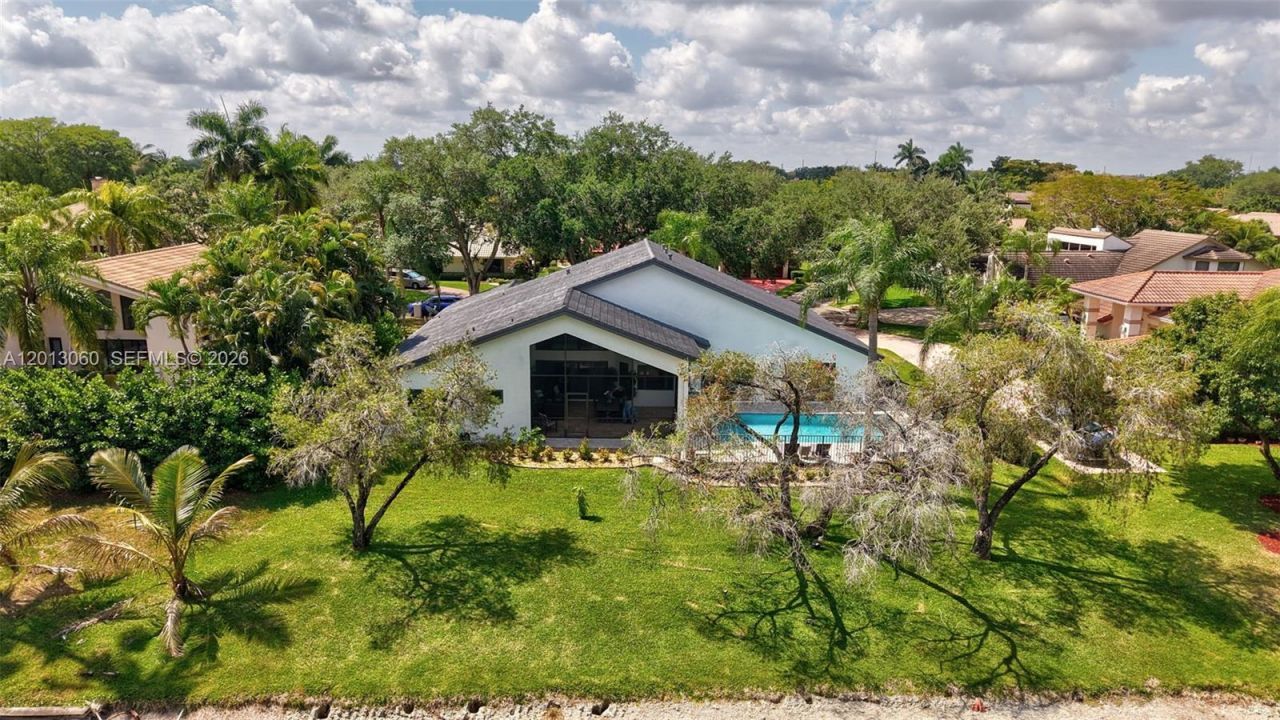 10325 NW 6th St, Coral Springs, FL 33071 Photo