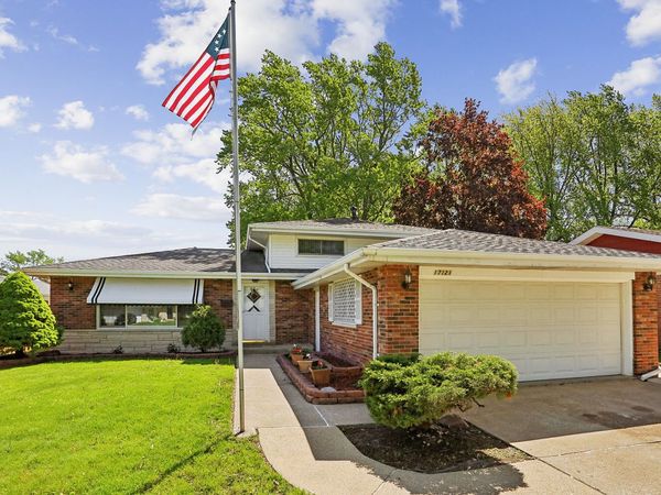 17121 Ingleside Avenue , South Holland, IL 60473