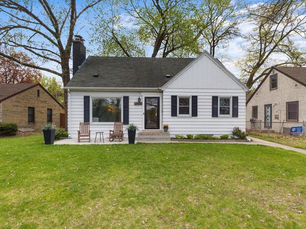 4257 Drew Avenue N, Robbinsdale, MN 55422
