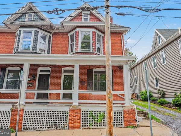 122 S CEDAR STREET, LITITZ, PA 17543