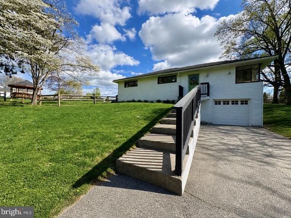 1947 SAND HILL ROAD , HERSHEY, PA 17033