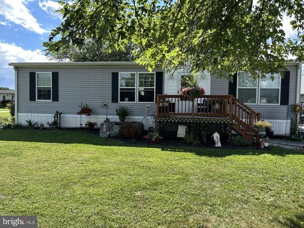 36 PINE ROAD, ABBOTTSTOWN, PA 17301