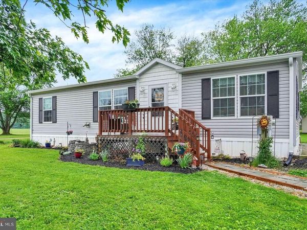 36 PINE ROAD, ABBOTTSTOWN, PA 17301