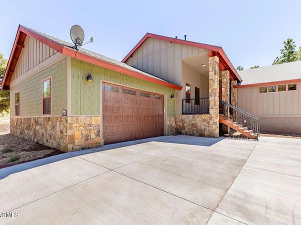 3425 W Picket Line, Flagstaff, AZ 86005