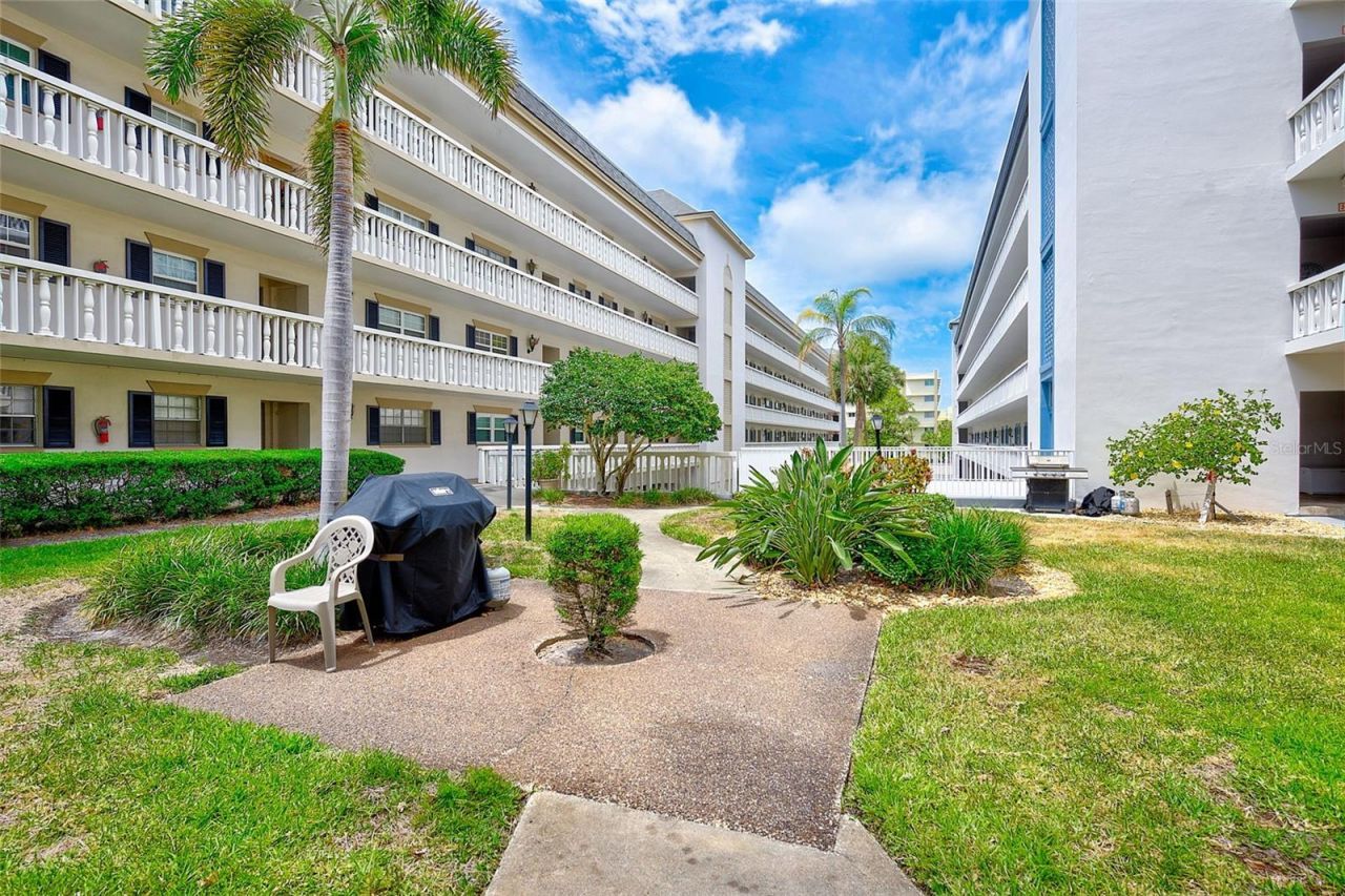 131 Bluff View Drive , Unit 401, Belleair Bluffs, FL 33770 Photo