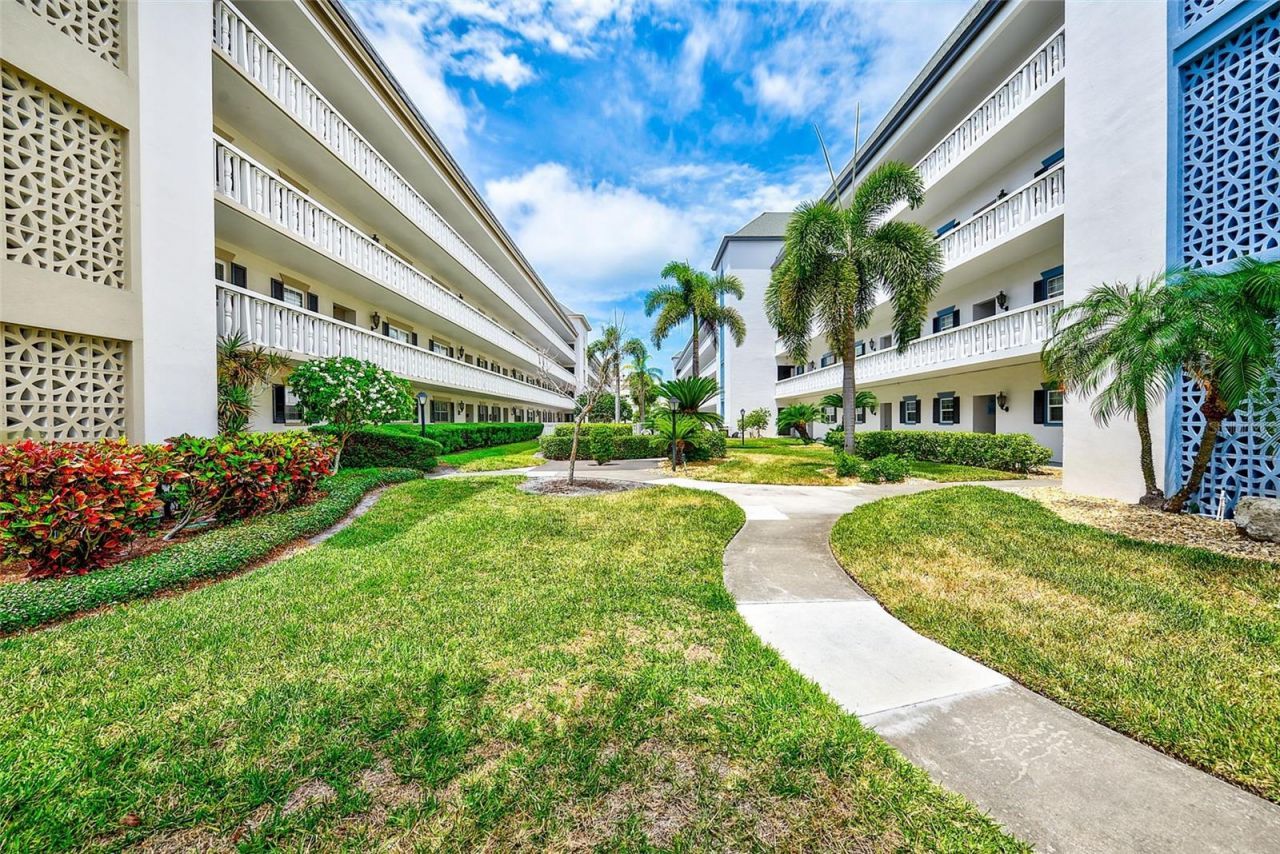131 Bluff View Drive , Unit 401, Belleair Bluffs, FL 33770 Photo