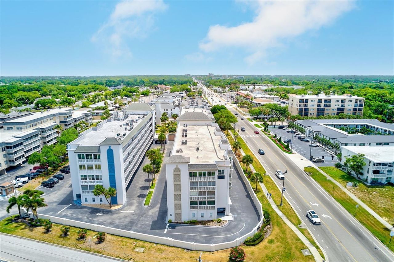 131 Bluff View Drive , Unit 401, Belleair Bluffs, FL 33770 Photo