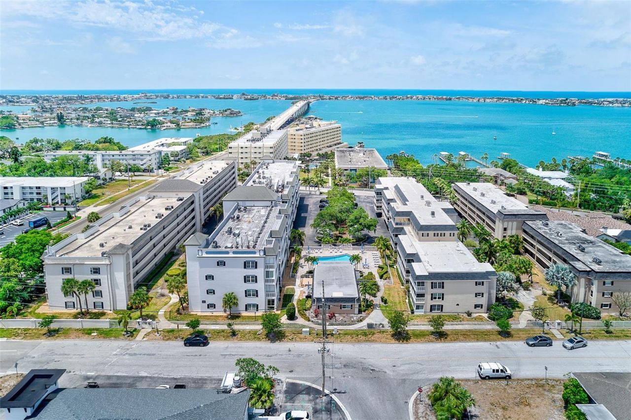 131 Bluff View Drive , Unit 401, Belleair Bluffs, FL 33770 Photo