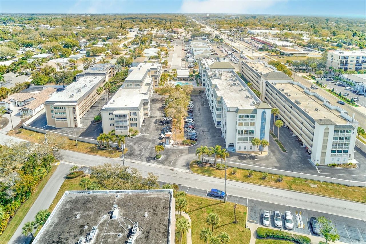 131 Bluff View Drive , Unit 401, Belleair Bluffs, FL 33770 Photo