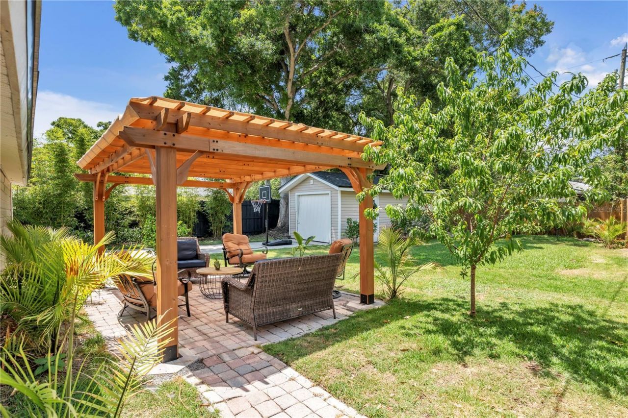 735 40th Avenue N, Saint Petersburg, FL 33703 Photo