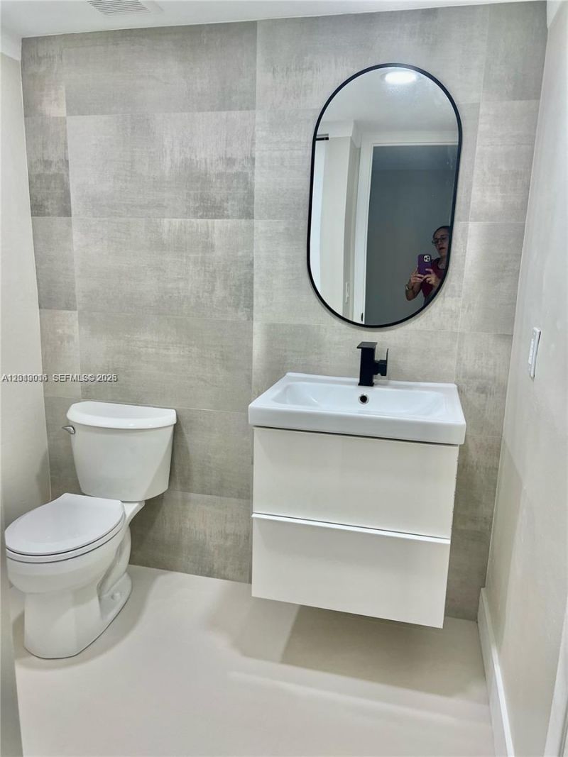 491 Racquet Club Rd , Unit 312, Weston, FL 33326 Photo