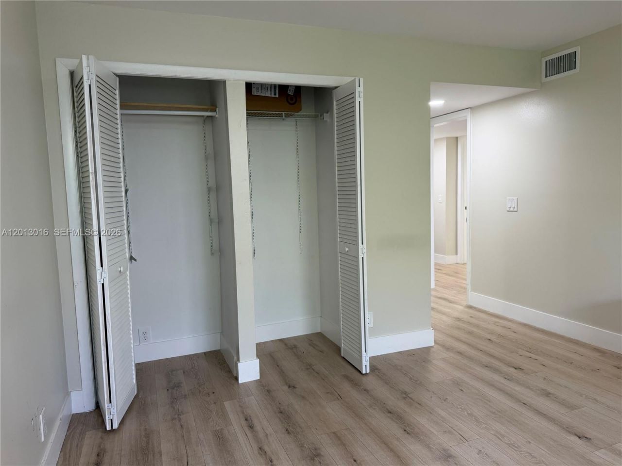 491 Racquet Club Rd , Unit 312, Weston, FL 33326 Photo