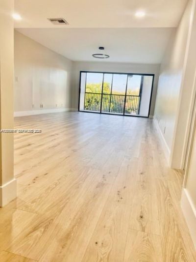 491 Racquet Club Rd , Unit 312, Weston, FL 33326 Photo
