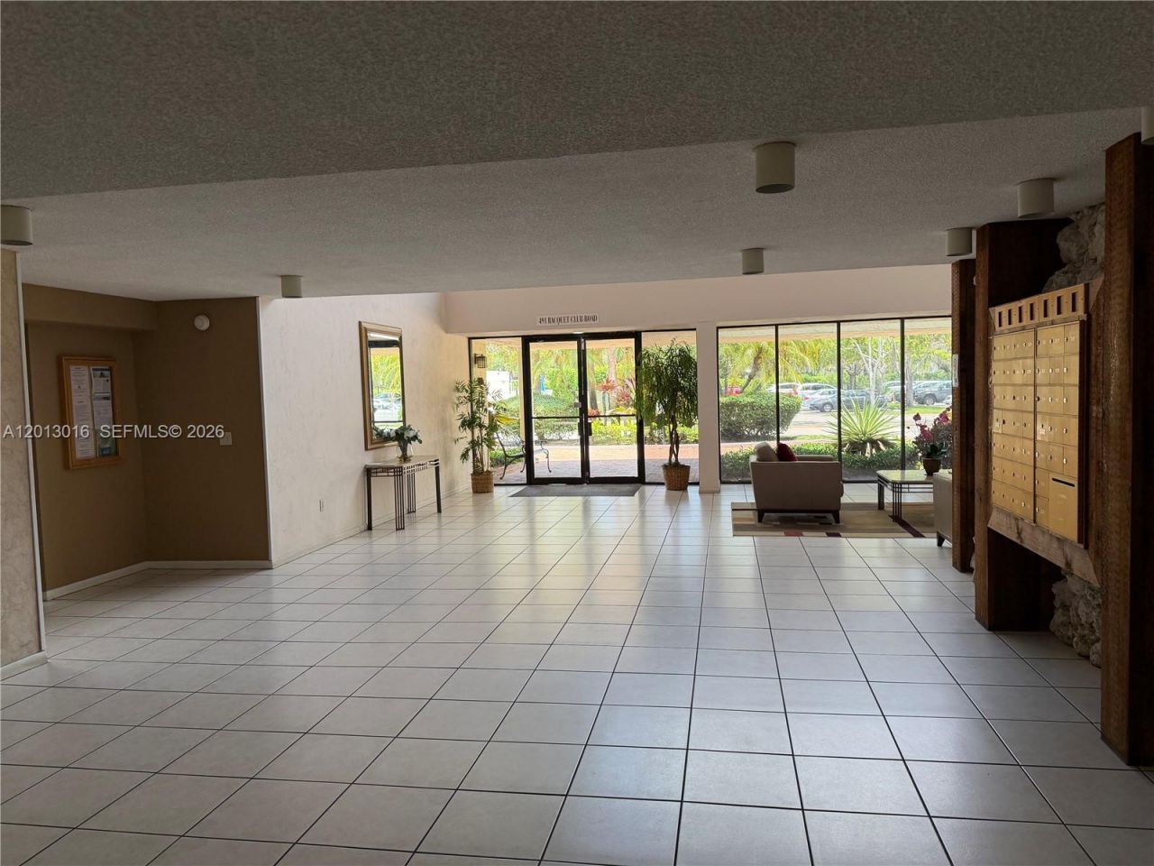 491 Racquet Club Rd , Unit 312, Weston, FL 33326 Photo