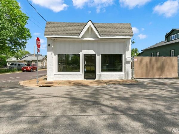 4687 Heidelberg Avenue, St Louis, MO 63123