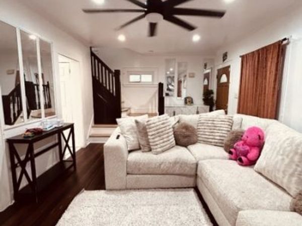 271 N Maple Ave, East Orange, NJ 07017