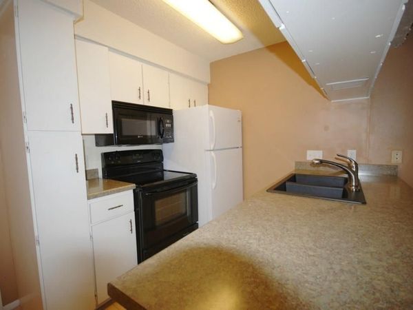 910 Duncan LN, Unit 11, Austin, TX 78705